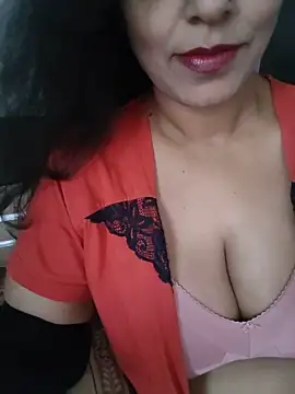 Deepa Sharma143 online show from 05/21/26, 01:56