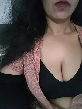Deepa Sharma143 online show from 07/06/26, 01:35