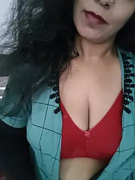 Deepa Sharma143 online show from 07/18/26, 01:43