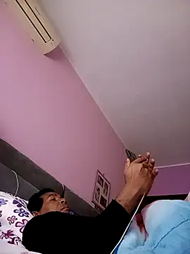 estrogeni online show from 02/09/26, 07:01