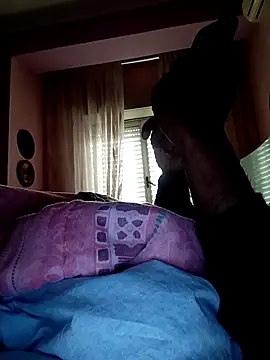 estrogeni online show from 04/13/26, 06:30