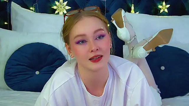 AgataFoxley online show from 12/20/25, 06:31