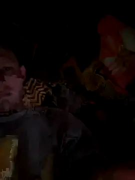 Mollyzhere online show from 11/21/25, 01:21