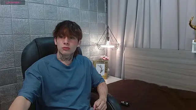 Iantwink18 online show from 09/26/25, 01:15