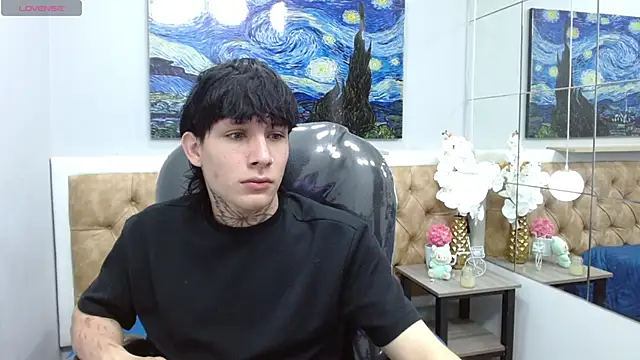 Iantwink18 online show from 11/13/25, 03:16