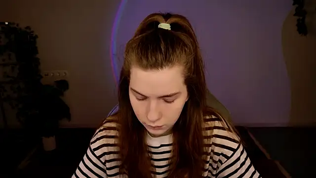 AliceCUNTach online show from 12/18/25, 05:02