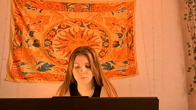 AliceCUNTach online show from 04/14/26, 05:02