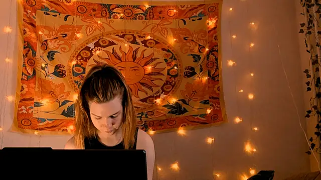 AliceCUNTach online show from 04/18/26, 05:11