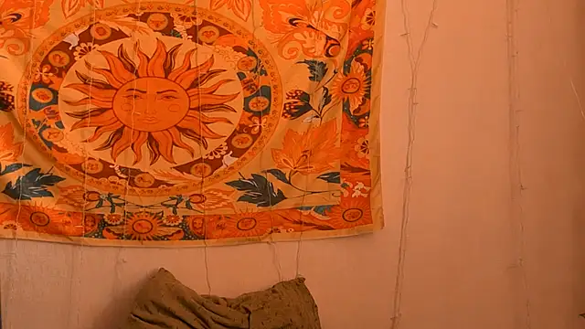 Snapshot of AliceCUNTach chatting on 06/05/26, 06:52 AliceCUNTach online show from 06/05/26, 06:52