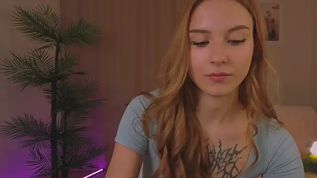 Snapshot of Vegas_V chatting on 10/10/25, 03:00 Vegas V online show from 10/10/25, 03:00