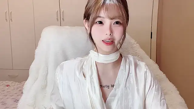 xiaoyugan-99 online show from 02/27/26, 03:45