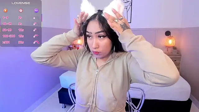 RebecaRush4 online show from 11/21/25, 03:27