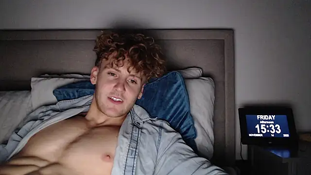 DominantAlex18 online show from 11/14/25, 03:33