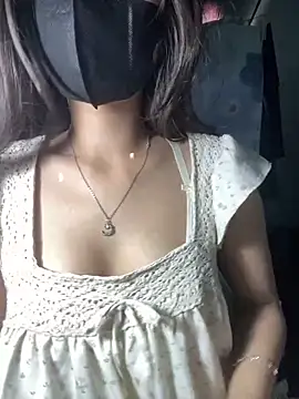 Fin-xinh18 online show from 10/05/25, 07:39