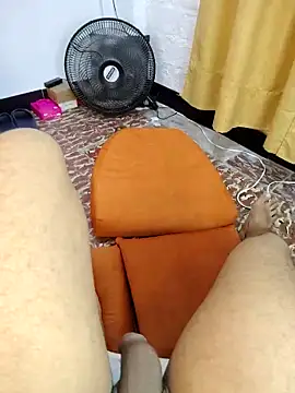 Snapshot of Misterjhons2 chatting on 11/02/25, 04:53 Misterjhons2 online show from 11/02/25, 04:53