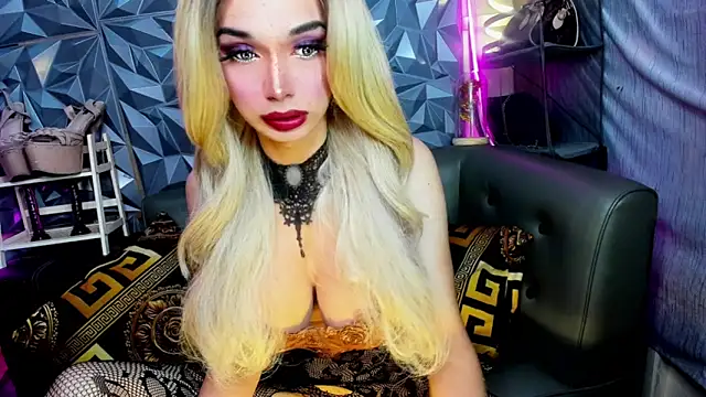 Snapshot of MISTRESSMonica_xxx chatting on 04/11/26, 09:30 MISTRESSMonica xxx online show from 04/11/26, 09:30