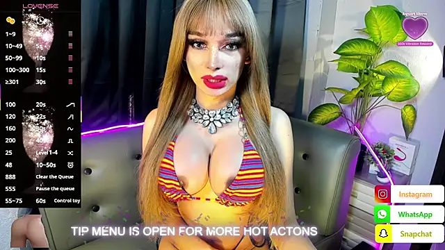 Snapshot of MISTRESSMonica_xxx chatting on 07/11/26, 07:49 MISTRESSMonica xxx online show from 07/11/26, 07:49