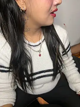 Snapshot of nishababybaby chatting on 11/21/25, 04:49 nishababybaby online show from 11/21/25, 04:49