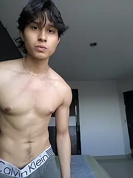 TeddyBear 07 online show from 10/28/25, 12:41