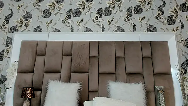 LizaMintelli online show from 11/29/25, 12:52