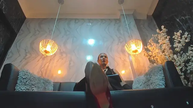 Nicollemillf online show from 01/06/26, 09:18