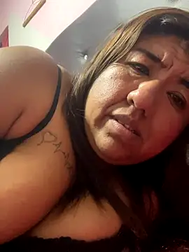 Snapshot of Wenlop chatting on 10/07/25, 04:42 Wenlop online show from 10/07/25, 04:42