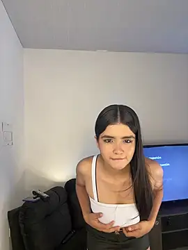 Ashley and Zoe online show from 07/12/26, 07:38