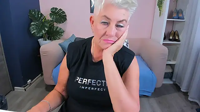 HotandMature online show from 09/16/25, 08:26