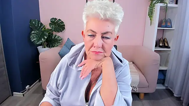 HotandMature online show from 09/29/25, 08:08