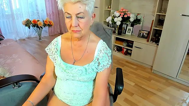 HotandMature online show from 03/05/26, 09:16