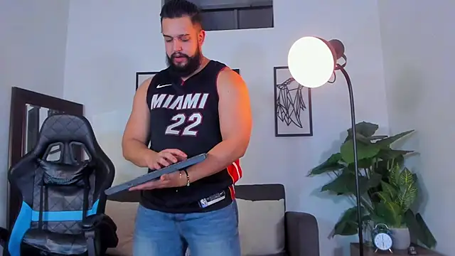 Justin kingX7 online show from 05/10/26, 03:12