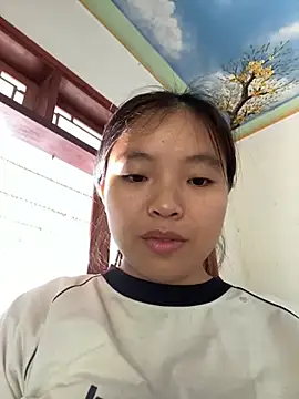 viluna online show from 10/10/25, 01:15