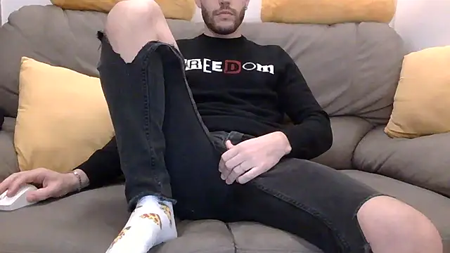 Amicisegreti online show from 12/20/25, 09:22