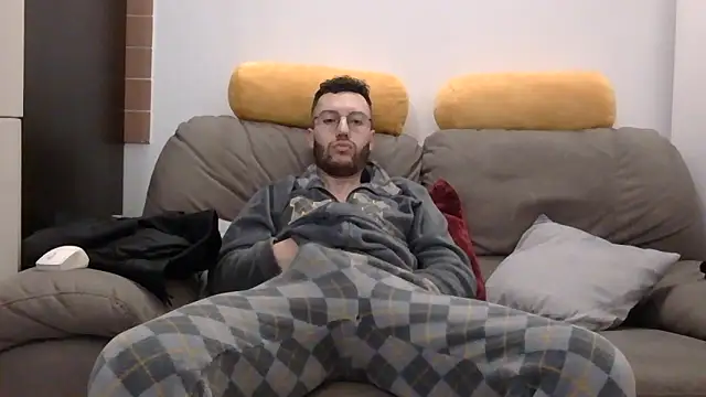 Amicisegreti online show from 02/07/26, 06:28