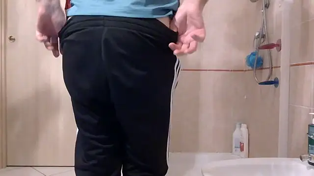 Amicisegreti online show from 03/13/26, 08:48