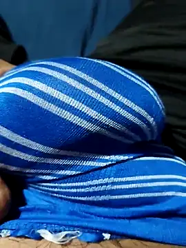 Snapshot of Aaia93 chatting on 09/24/25, 07:12 Aaia93 online show from 09/24/25, 07:12