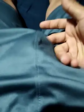 Snapshot of Aaia93 chatting on 10/16/25, 07:42 Aaia93 online show from 10/16/25, 07:42