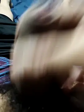 Snapshot of Aaia93 chatting on 10/23/25, 06:34 Aaia93 online show from 10/23/25, 06:34