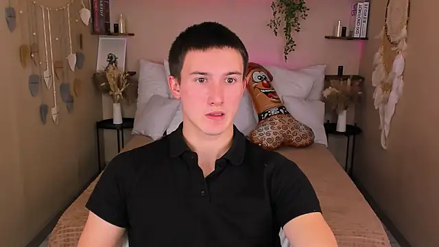 Snapshot of David__Diamond chatting on 10/04/25, 04:05 David Diamond online show from 10/04/25, 04:05