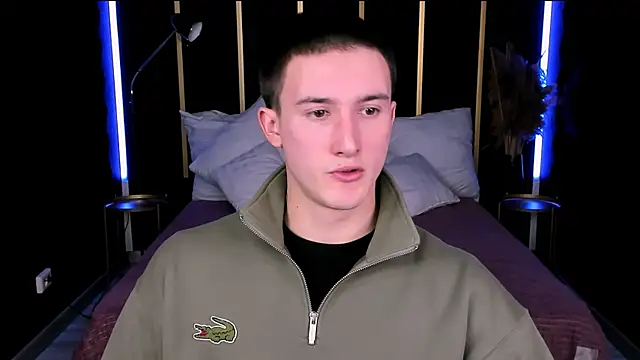 Snapshot of David__Diamond chatting on 10/17/25, 03:58 David Diamond online show from 10/17/25, 03:58