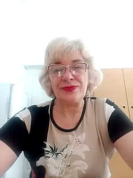52MiaLove02 online show from 05/07/26, 04:51