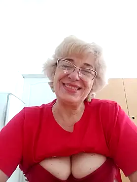 52MiaLove02 online show from 06/19/26, 04:50