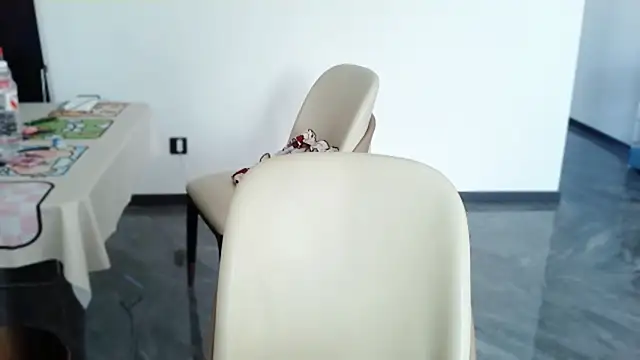 Snapshot of -caicai chatting on 10/03/25, 02:19 -caicai online show from 10/03/25, 02:19