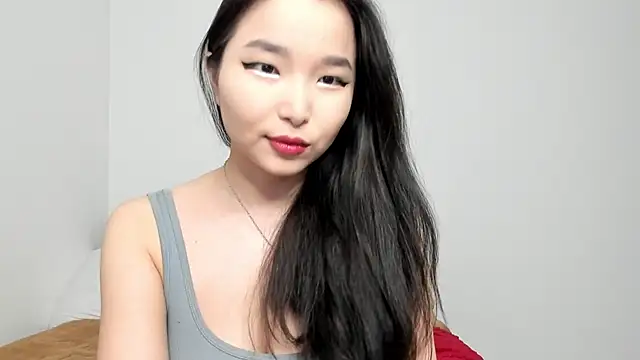 Soyun Mia online show from 04/16/26, 12:06