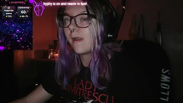 x3raven online show from 10/04/25, 02:42