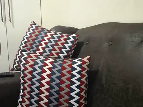 bustylaura4u online show from 07/20/26, 08:55