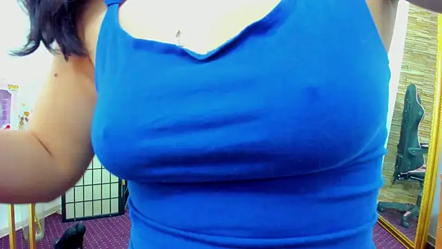 Jelly Bee online show from 12/17/25, 08:26