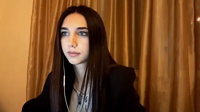 LinaMour online show from 09/20/25, 10:11