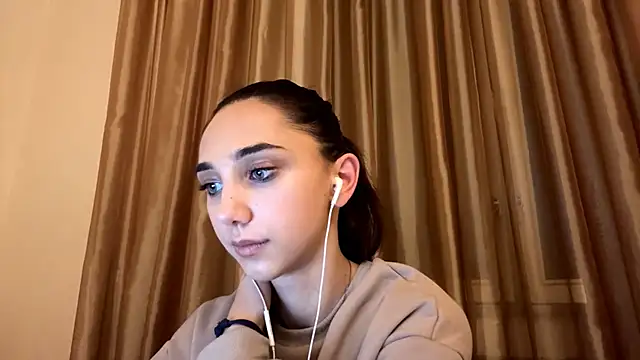 LinaMour online show from 09/26/25, 11:20