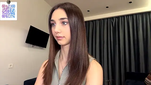 LinaMour online show from 12/20/25, 10:17